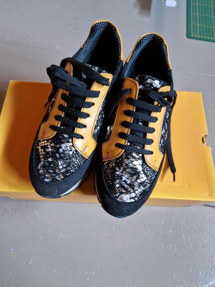 Dames sneakers Tudo Volta maat 37, Kleding | Dames, Schoenen, Nieuw, Sneakers of Gympen, Zwart, Ophalen of Verzenden