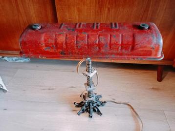 Bureau lamp Ford V8 kleppendeksel kleppenstoters as Y-block beschikbaar voor biedingen