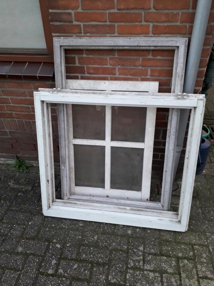 Schuurfonst vier ramen klapramen en draairamen, Doe-het-zelf en Verbouw, Glas en Ramen, Zo goed als nieuw, Gevelraam of Ruit, 80 tot 120 cm