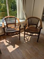 Klassieke houten stoelen met leren bekleding, Ophalen