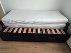 IKEA bed; uitschuifbaar in tweepersoonsbed!, Ophalen, Zo goed als nieuw