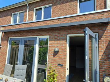 Zonnescherm  beschikbaar voor biedingen
