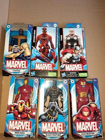 6x marvel actiefiguren in doos beschikbaar voor biedingen