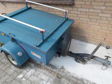 Vis wagentje beschikbaar voor biedingen