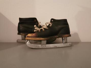 Oude schaatsjes beschikbaar voor biedingen