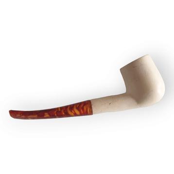 Kleipijp met amberkleurig mondstuk vintage  2506 beschikbaar voor biedingen