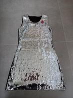 Nieuw! Leuk feest jurkje Zilver en Zwart, Overige kleuren, Nieuw, Ophalen of Verzenden, Maat 36 (S)