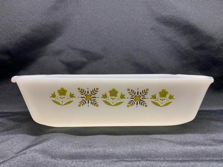 Anchor Hocking Fire King Meadow Green bak/ braadpan VS ‘70, Antiek en Kunst, Antiek | Schalen, Ophalen of Verzenden