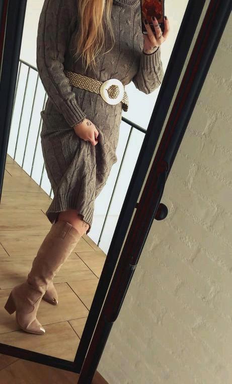 Beige Hoge Laarzen met Gouden Neus - Maat 39 (valt als 38), Kleding | Dames, Schoenen, Nieuw, Hoge laarzen, Beige, Ophalen of Verzenden