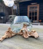 Glazen vaas op houten voet, Blauw, Ophalen of Verzenden, Minder dan 50 cm, Glas