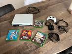 Xbox one inclusief accesoires en 4 spellen, Spelcomputers en Games, Spelcomputers | Xbox One, Ophalen of Verzenden, Zo goed als nieuw