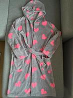 HEMA fleece badjas 146/152 - grijs met roze hartjes, Kinderen en Baby's, Kinderkleding | Maat 146, Nacht- of Onderkleding, Meisje