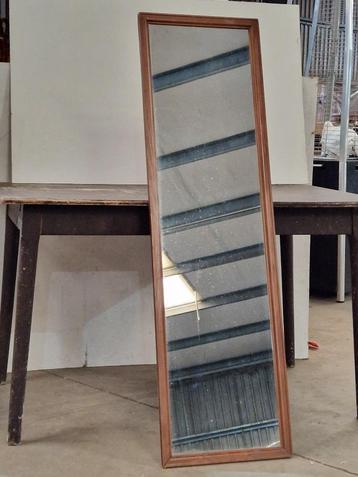 Mooie langwerpige wandspiegel 141cm H: 7 stuks in 3 formaten beschikbaar voor biedingen