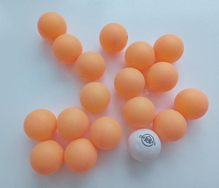 Oranje pingpong ballen, Sport en Fitness, Tafeltennis, Gebruikt, Net, Batje(s) of Balletje(s), Verzenden