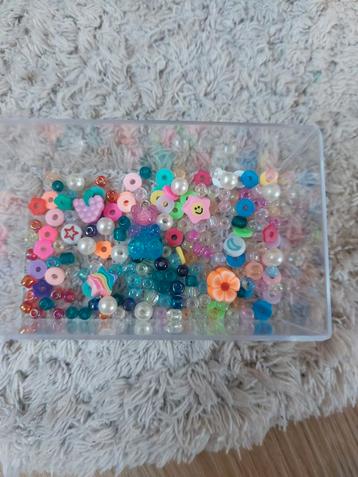 Een rainbow kralenmixje!! beschikbaar voor biedingen