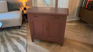Vintage Kastje met Lade messing knopjes kleur oud roze plum beschikbaar voor biedingen