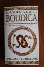 Manda Scott - Boudica (4) Dreaming the serpent spear, Gelezen, Fictie, Ophalen of Verzenden