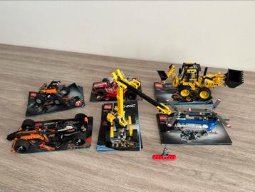 Lego technic x6 conpleet en met boekjes beschikbaar voor biedingen