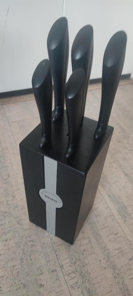 Anzo Messenblok zwart / zilver RVS met 5 keukenmessen, Huis en Inrichting, Keuken | Bestek, Zo goed als nieuw, Rvs of Chroom, Ophalen of Verzenden