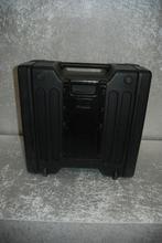 SKB  19 inch flightcase op wielen als trolley  <26260247>, Gebruikt, ., Drums of Percussie, Ophalen of Verzenden