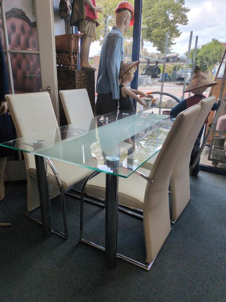 Moderne witte eethoek met glazen tafel, Huis en Inrichting, Tafels | Eettafels, Gebruikt, 50 tot 100 cm, 150 tot 200 cm, Vier personen