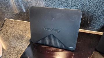 Synology MR2200ac Mesh Router - Goede Staat beschikbaar voor biedingen