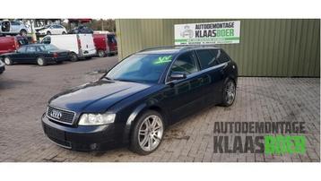 Portier 4Deurs links-voor van een Audi A4 (LZ9W) beschikbaar voor biedingen