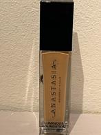Anastasia Beverly Hills Luminous Foundation   Kleur: 300 C, Sieraden, Tassen en Uiterlijk, Gehele gezicht, Beige, Nieuw, Ophalen of Verzenden