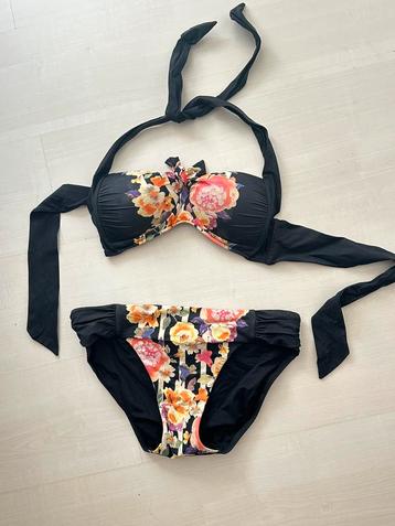 Bikini sea folly maat 42 zwart met bloemen beschikbaar voor biedingen