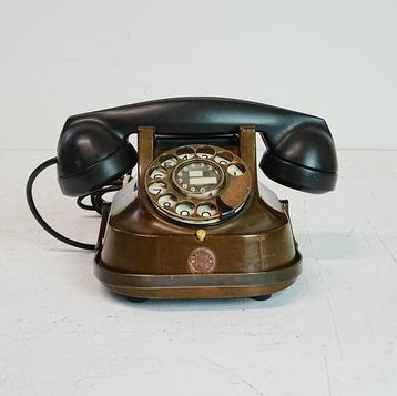 Vintage koperen RTT draaischijf telefoon uit 1956. beschikbaar voor biedingen