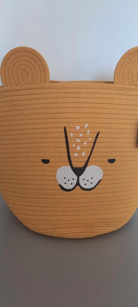 Leuke mand voor kinderkamer, Huis en Inrichting, Woonaccessoires | Schalen en Manden, Nieuw, Mand, Rond, Overige materialen, Ophalen of Verzenden