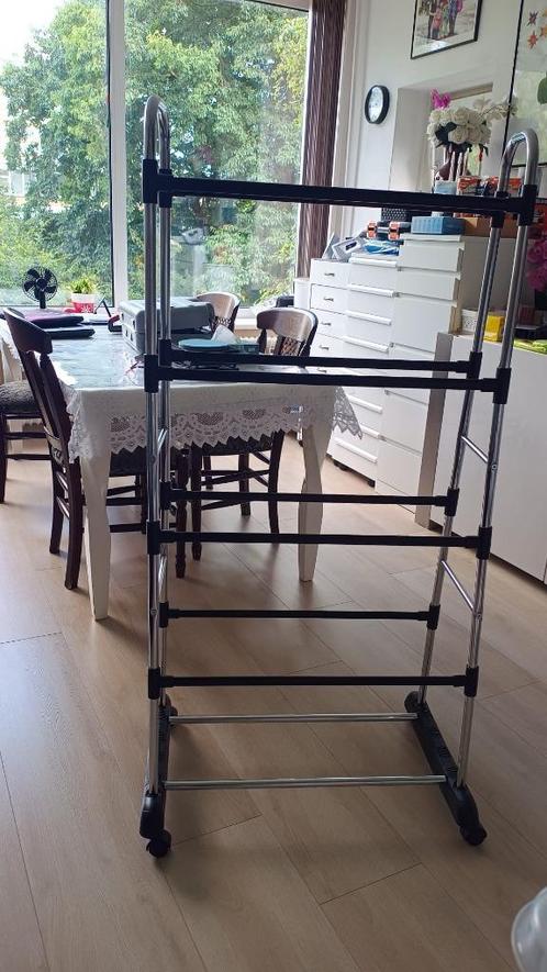 Verstelbaar kledingrek, Kleding | Dames, Kledingrekken, Zo goed als nieuw, Met wielen, Ophalen