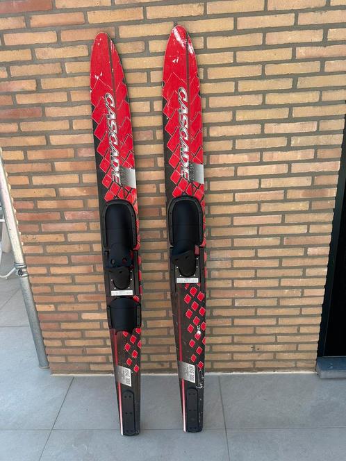 waterski Cascade 1700, Watersport en Boten, Waterski's, Zo goed als nieuw, Waterski's, Ophalen of Verzenden