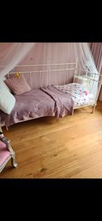 Wit metalen meiden bed met lattenbodem, Huis en Inrichting, Slaapkamer | Bedden, Ophalen, Gebruikt, 90 cm, Eenpersoons