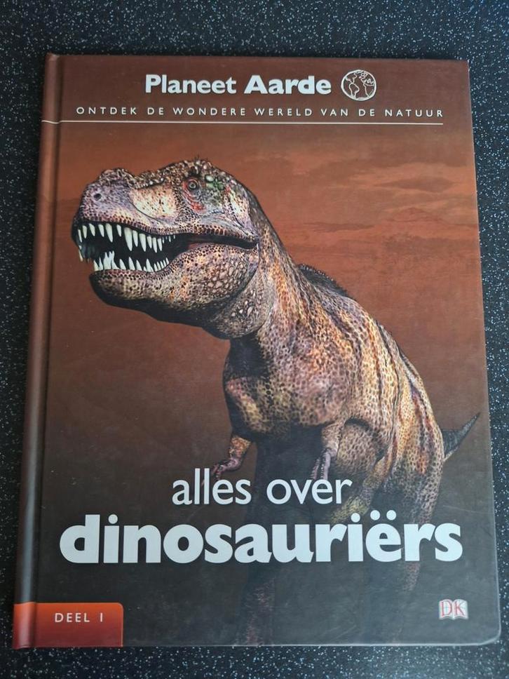Alles over Dinosauriers - Boek, Boeken, Natuur, Gelezen, Natuur algemeen, Ophalen of Verzenden