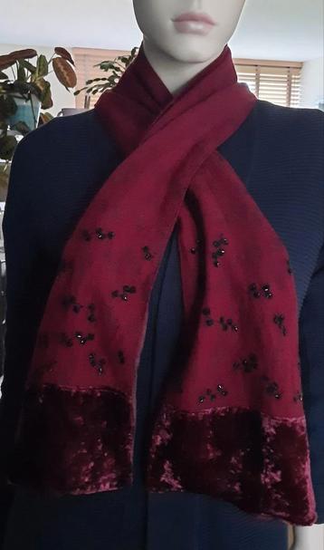 Bordeauxrood/burgundy wollen sjaaltje met pailletten, 132x22 beschikbaar voor biedingen