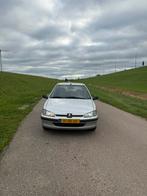 Peugeot 106 1.1 Sketch 2002 Grijs, Voorwielaandrijving, Stof, Zwart, 4 cilinders