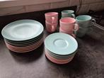 FÄRGKLAR Ikea servies lichtblauw en lichtroze, Ophalen, Zo goed als nieuw, Effen, Aardewerk