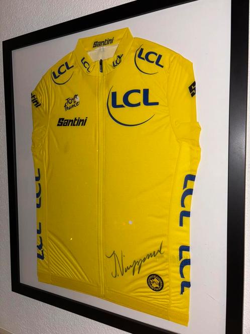 Ingelijst gesigneerd Jonas Vingegaard shirt, Sport en Fitness, Wielrennen, Zo goed als nieuw, Ophalen