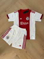 Ajax Tenue kinderen Maat 140 - Nieuw - kadotip Sinterklaas, Sport en Fitness, Voetbal, Maat XS of kleiner, Verzenden, Nieuw, Overige typen
