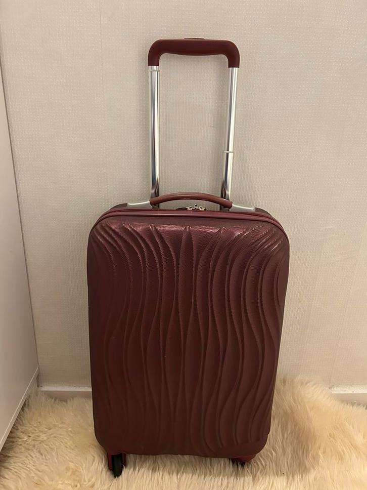 Mooie Carry-On koffer - gebruikt, Sieraden, Tassen en Uiterlijk, Koffers, Zo goed als nieuw, Uitschuifbare handgreep, Ophalen of Verzenden
