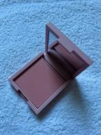 Kylie Jenner Pressed Blush Powder 334 Pink Power, Make-up, Zo goed als nieuw, Wangen, Verzenden