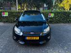 Ford Focus 1.0 Ecoboost 74KW Wagon 2013 Zwart, Auto's, Ford, 100 pk, Zwart, Origineel Nederlands, Handgeschakeld