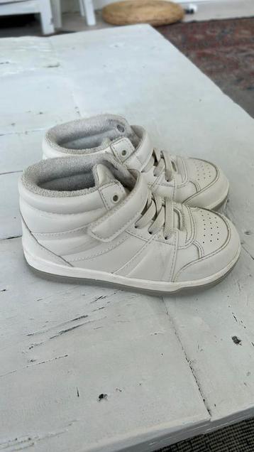 Sneaker zgan Zara wit maat 26 beschikbaar voor biedingen