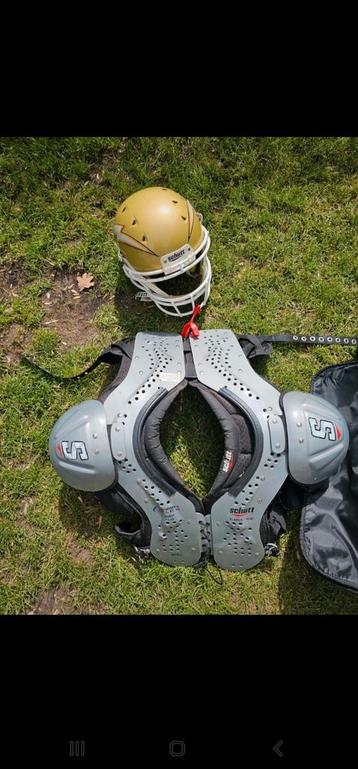 American Football Gear - Shirts, Broek & Schoudervulling beschikbaar voor biedingen