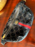 Gucci GG Marmont belt bag – Velvet – Zo goed als nieuw!, Sieraden, Tassen en Uiterlijk, Tassen | Damestassen, Ophalen of Verzenden