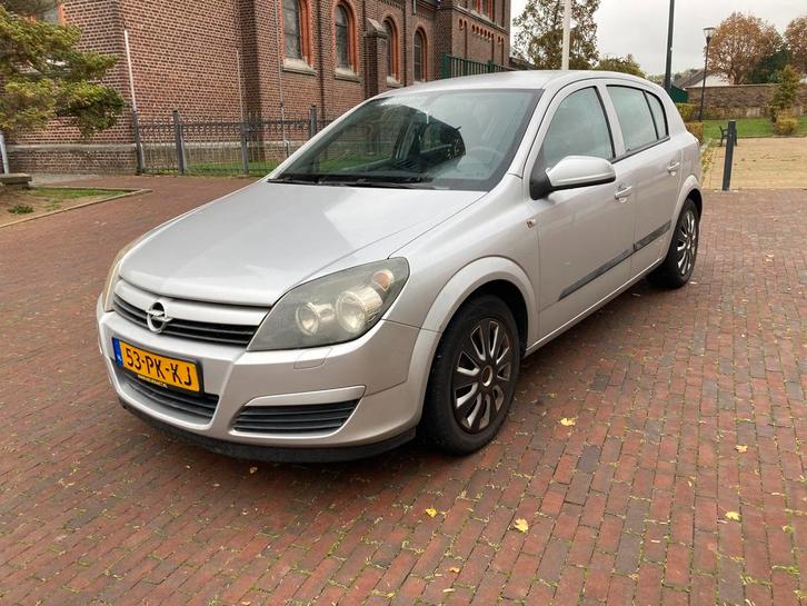 Opel Astra 1.6 16V 77KW 5D AUT 2004 Grijs, Auto's, Opel, Particulier, Benzine, B, Hatchback, Automaat, Origineel Nederlands, Zilver of Grijs
