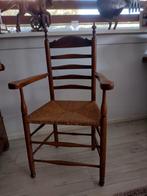 Antieke houtenstoel, Antiek en Kunst, Antiek | Meubels | Stoelen en Banken, Ophalen of Verzenden