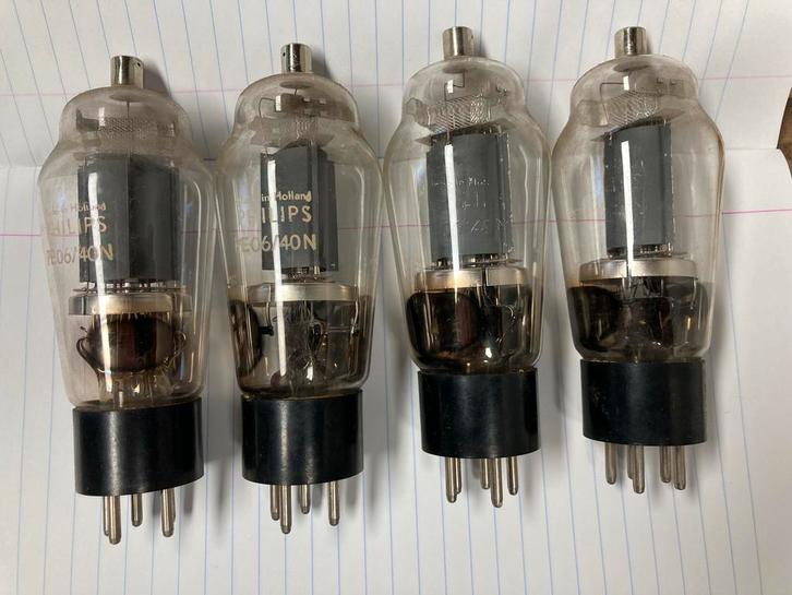 Philips PE06/40N buizen, Audio, Tv en Foto, Buizenversterkers, Buis of Buizen, Ophalen of Verzenden