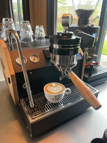 La Marzocco GS3 MP + Mahlkonig K30 zwart beschikbaar voor biedingen